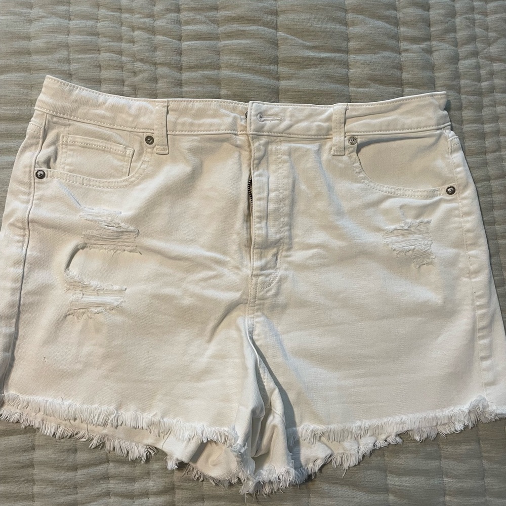 American Eagle white jean shorts